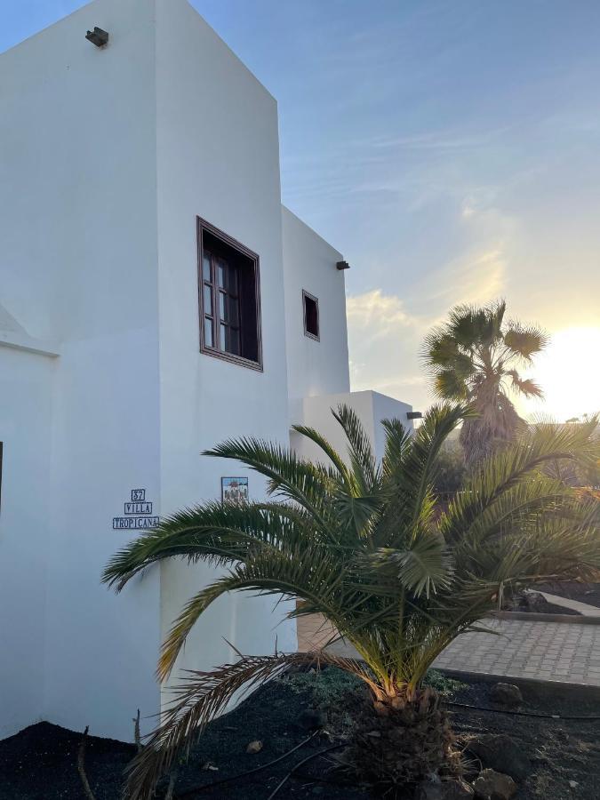 Villa Tropicana Плайя-Бланка Екстер'єр фото